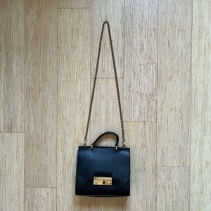 Furla Crossbody/Shoulder bag in black. 100% authentic Furla brand.